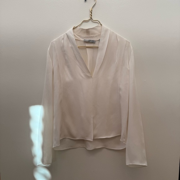 ✨ Vince Silk Drape Neck Blouse ✨ - Picture 3 of 6